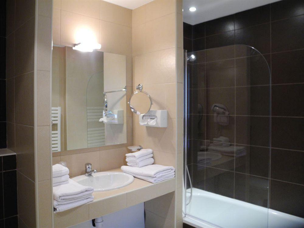 Clarion Suites Corneille Luchon Bagneres-de-Luchon ภายนอก รูปภาพ